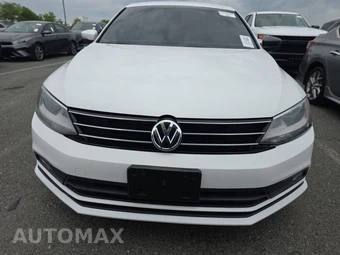 2016 Volkswagen Jetta Sport – miniatura 2