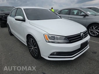 2016 Volkswagen Jetta Sport – miniatura 3