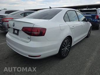 2016 Volkswagen Jetta Sport – miniatura 4