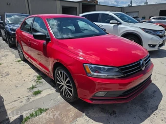 2016 Volkswagen Jetta Sport – miniatura 3