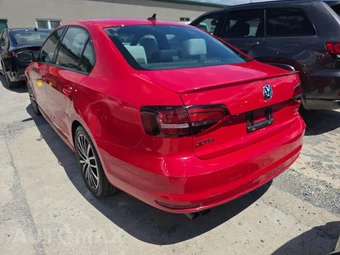 2016 Volkswagen Jetta Sport – miniatura 5