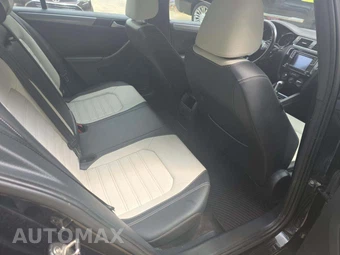 2016 Volkswagen Jetta Sport - miniatura 16