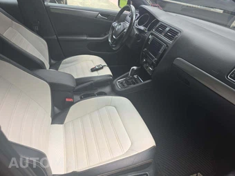 2016 Volkswagen Jetta Sport - miniatura 18