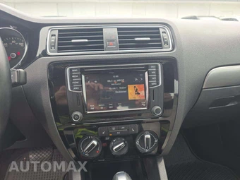 2016 Volkswagen Jetta Sport - miniatura 10