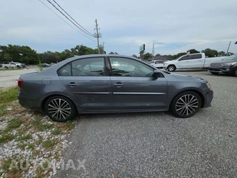 2016 Volkswagen Jetta Sport - miniatura 4