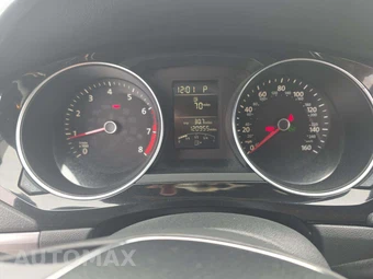 2016 Volkswagen Jetta Sport - miniatura 9
