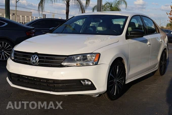 2016 Volkswagen Jetta Sport - miniatura 2