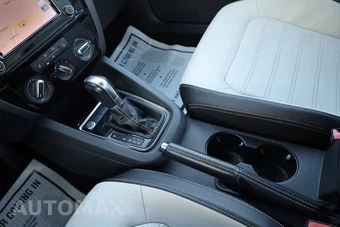 2016 Volkswagen Jetta Sport - miniatura 9