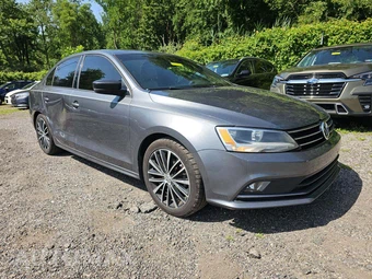 2016 Volkswagen Jetta Sport - miniatura 4
