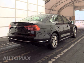2016 Volkswagen Passat 1.8T S - miniatura 4