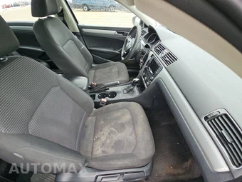 2016 Volkswagen Passat 1.8T S - miniatura 8
