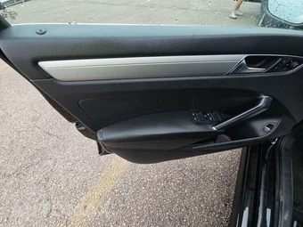 2016 Volkswagen Passat 1.8T S - miniatura 9