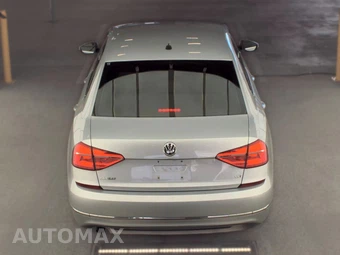2016 Volkswagen Passat 1.8T S - miniatura 5