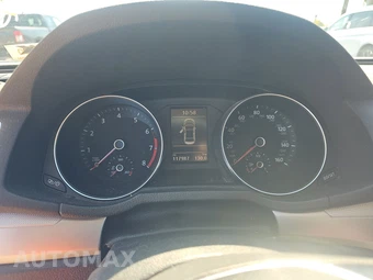 2016 Volkswagen Passat 1.8T S – miniatura 12