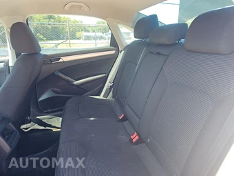 2016 Volkswagen Passat 1.8T S – miniatura 13