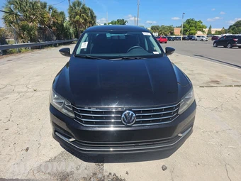 2016 Volkswagen Passat 1.8T S – miniatura 2