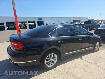 2016 Volkswagen Passat 1.8T S – miniatura 4