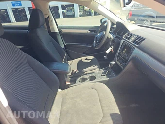 2016 Volkswagen Passat 1.8T S – miniatura 8