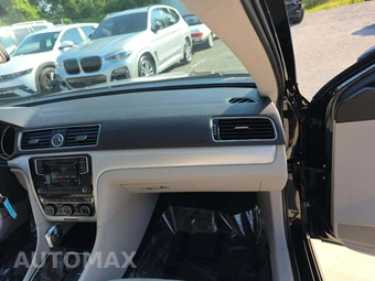 2016 Volkswagen Passat 1.8T S - miniatura 16
