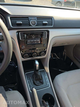 2016 Volkswagen Passat 1.8T S - miniatura 7