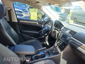 2016 Volkswagen Passat 1.8T SE – miniatura 10