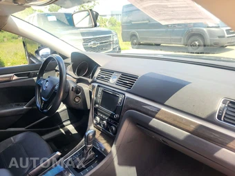 2016 Volkswagen Passat 1.8T SE – miniatura 13