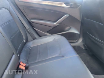 2016 Volkswagen Passat 1.8T SE – miniatura 21