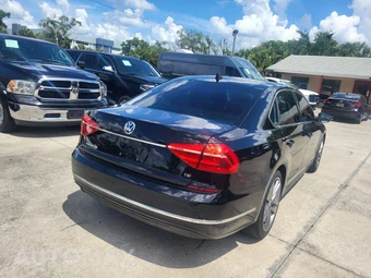 2016 Volkswagen Passat 1.8T SE – miniatura 25