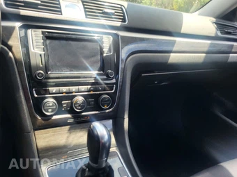 2016 Volkswagen Passat 1.8T SE – miniatura 51