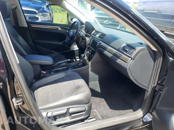 2016 Volkswagen Passat 1.8T SE – miniatura 9