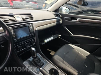 2016 Volkswagen Passat 1.8T SE - miniatura 11