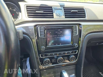 2016 Volkswagen Passat 1.8T SE – miniatura 10