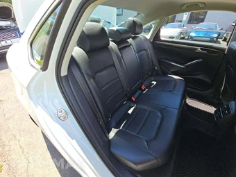 2016 Volkswagen Passat 1.8T SE – miniatura 16