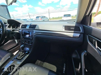 2016 Volkswagen Passat 1.8T SE – miniatura 19