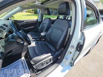 2016 Volkswagen Passat 1.8T SE – miniatura 6