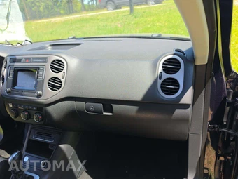 2016 Volkswagen Tiguan S – miniatura 19