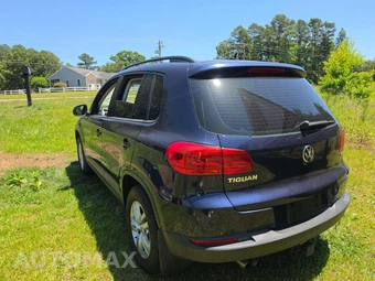 2016 Volkswagen Tiguan S – miniatura 2