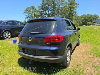 2016 Volkswagen Tiguan S – miniatura 3