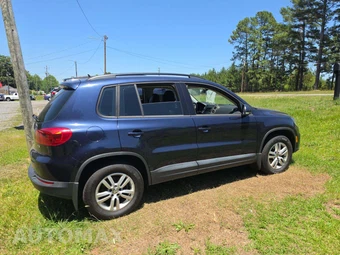 2016 Volkswagen Tiguan S – miniatura 4