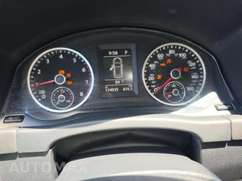 2016 Volkswagen Tiguan S – miniatura 9