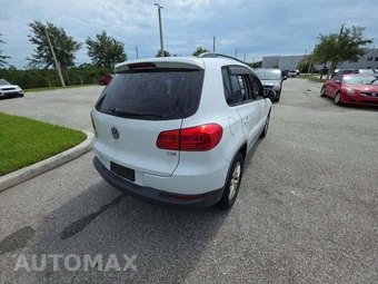2016 Volkswagen Tiguan S - miniatura 3