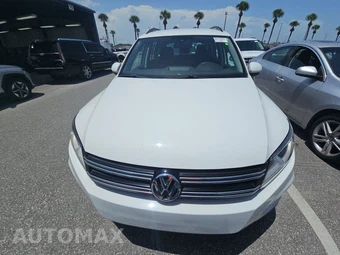 2016 Volkswagen Tiguan S – miniatura 2