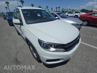 2016 Volkswagen Tiguan S – miniatura 3