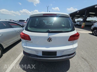 2016 Volkswagen Tiguan S – miniatura 5