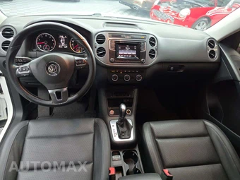 2016 Volkswagen Tiguan S – miniatura 10