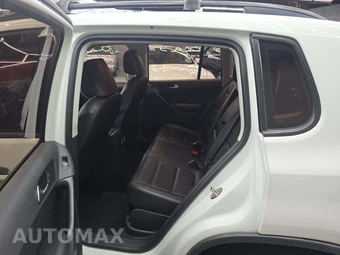 2016 Volkswagen Tiguan S – miniatura 13