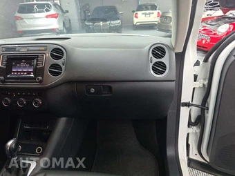 2016 Volkswagen Tiguan S – miniatura 19
