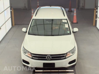 2016 Volkswagen Tiguan S – miniatura 2