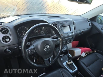 2016 Volkswagen Tiguan S – miniatura 11