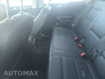 2016 Volkswagen Tiguan S – miniatura 13